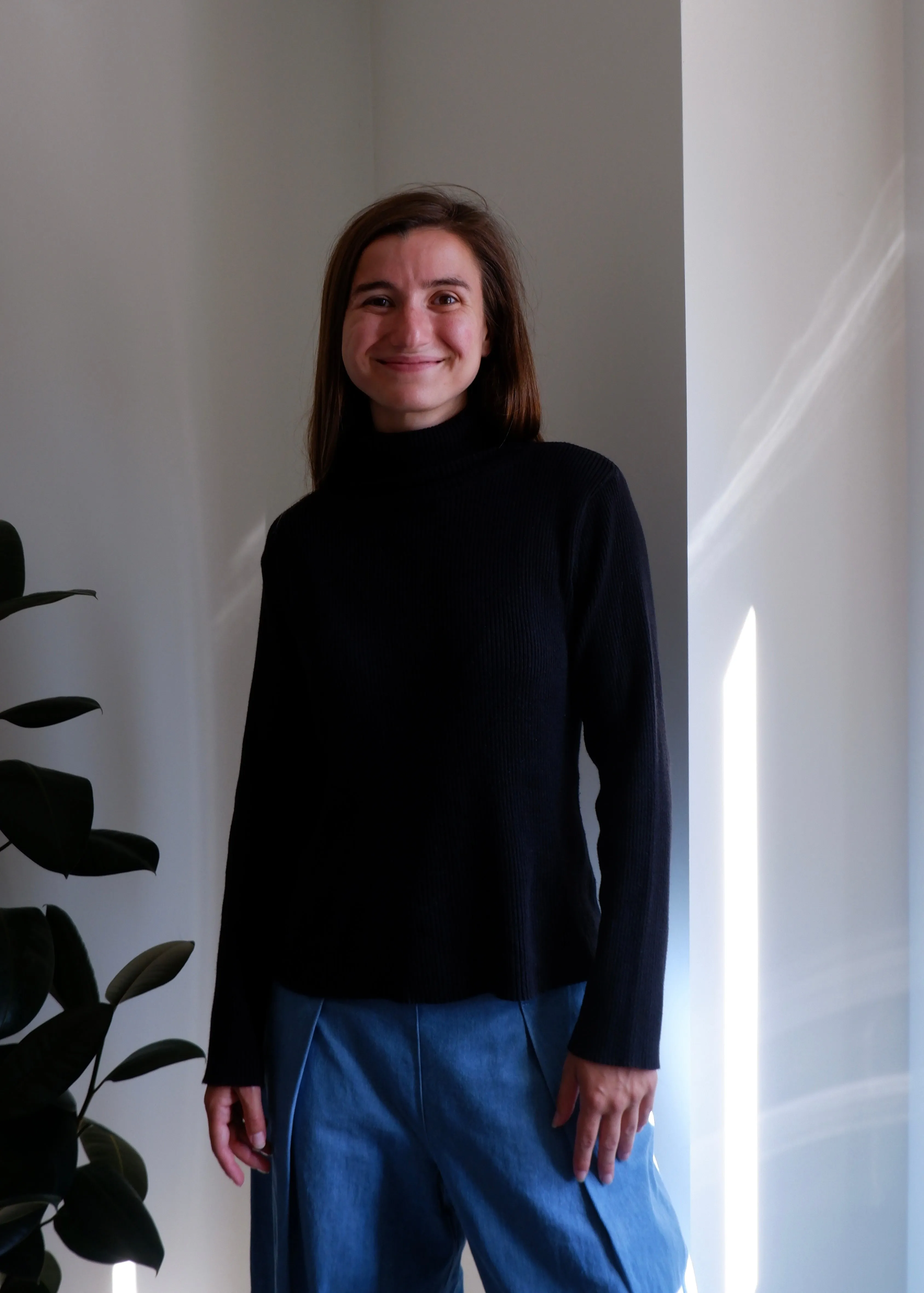 90s Black Ribbed Turtleneck - L