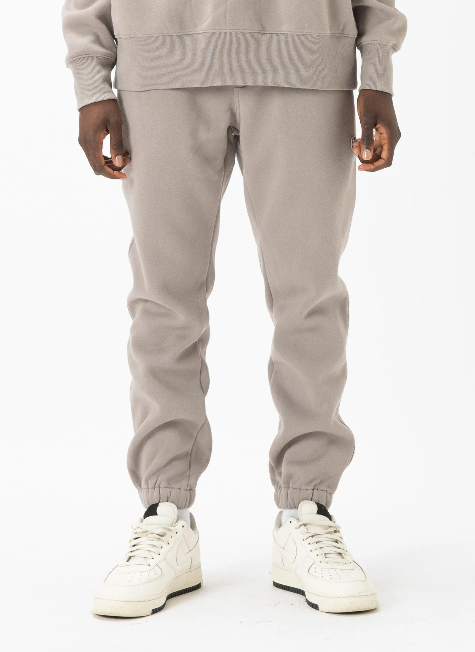 Badge Sweatpant Smoke