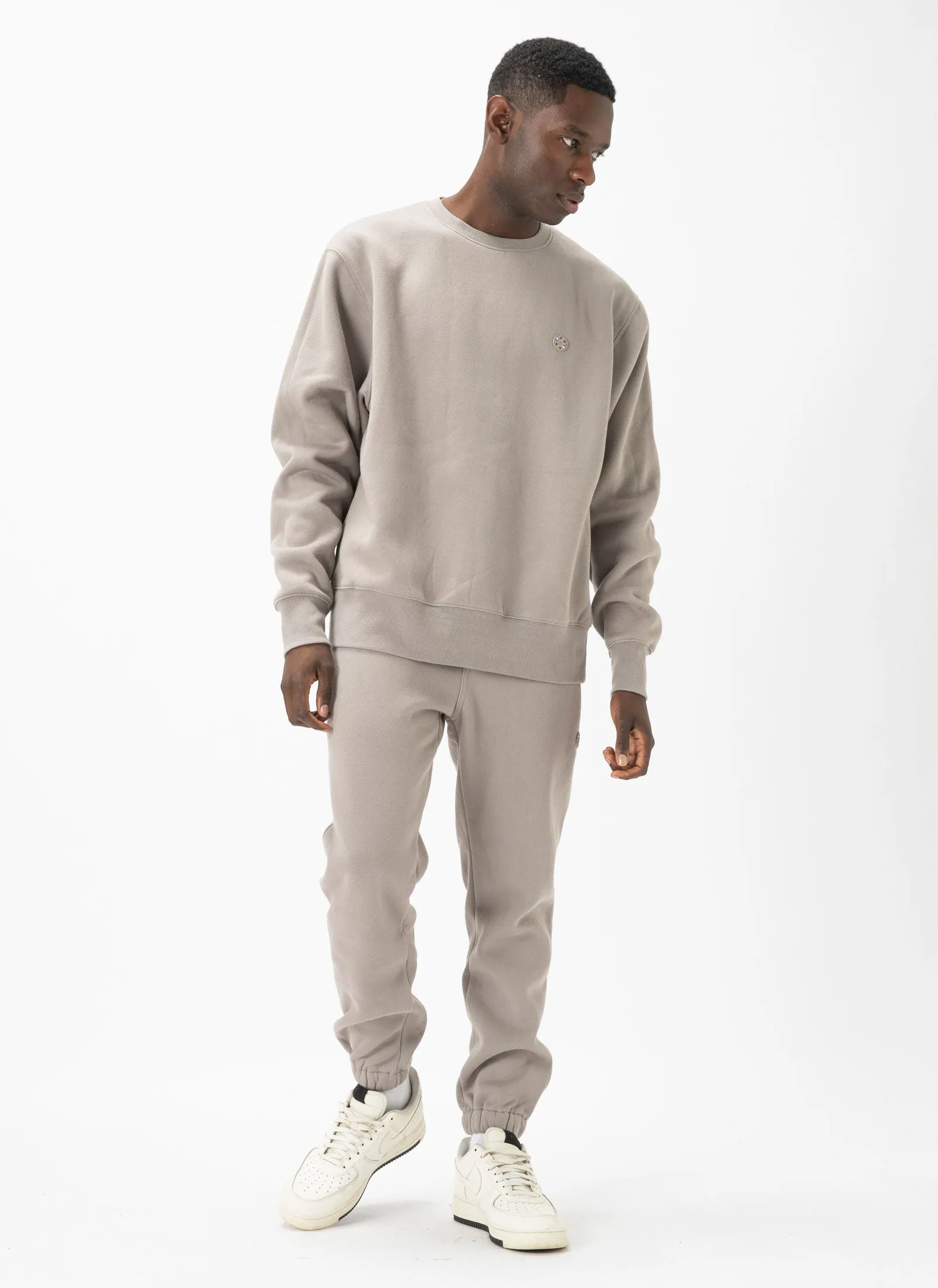 Badge Sweatpant Smoke