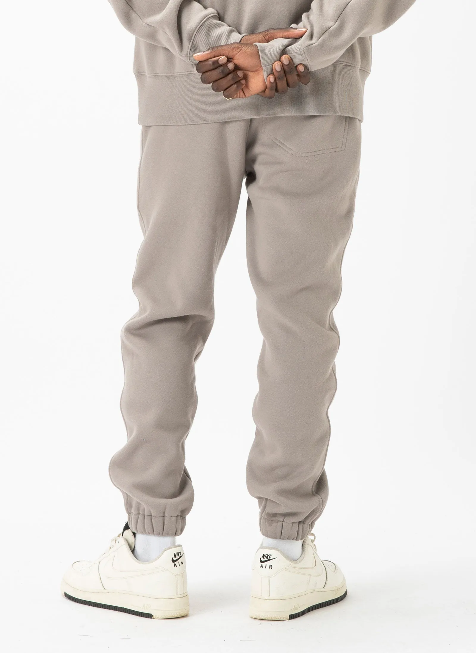 Badge Sweatpant Smoke