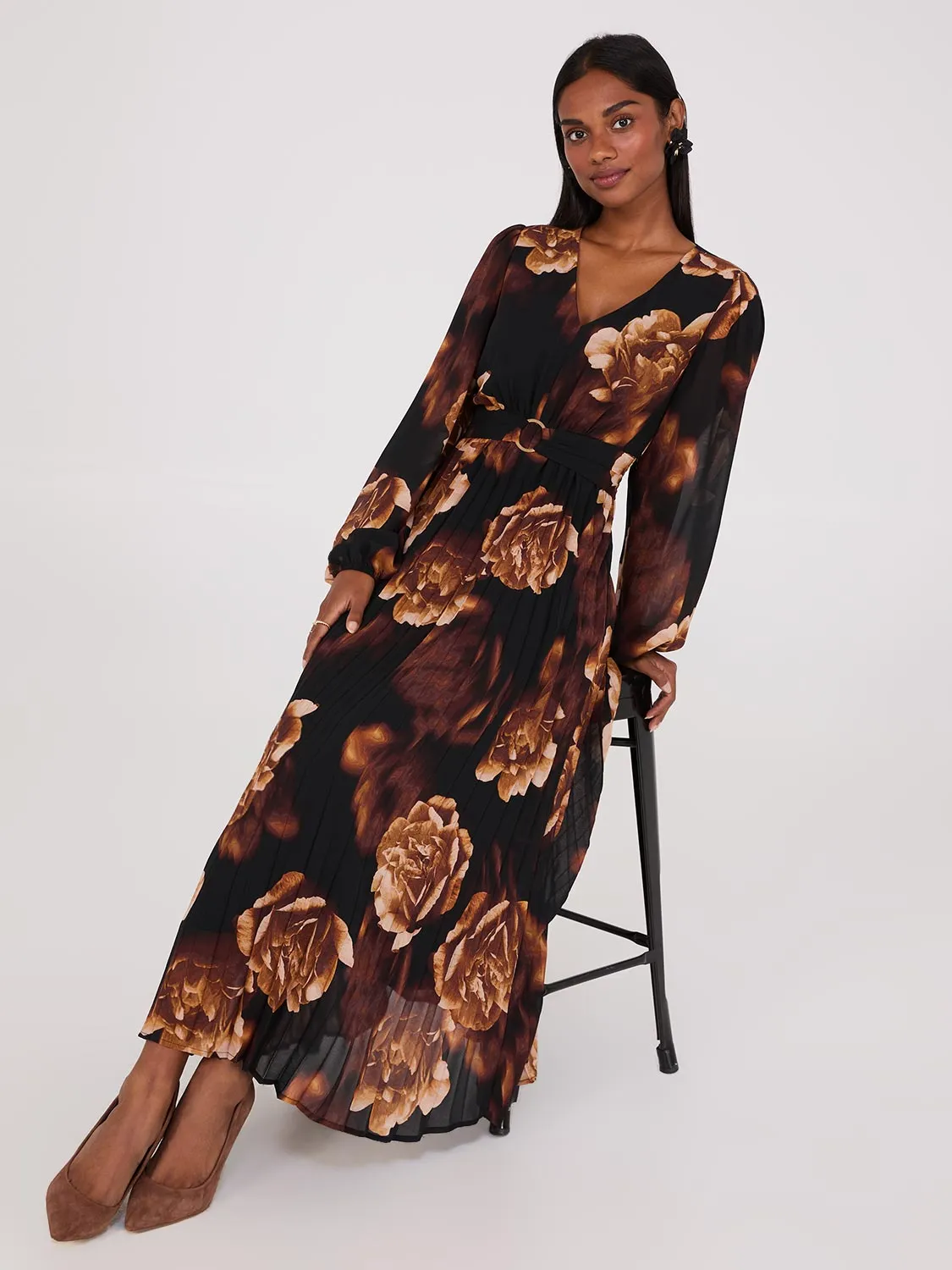 Floral Print V-Neck Pleated Maxi Dress