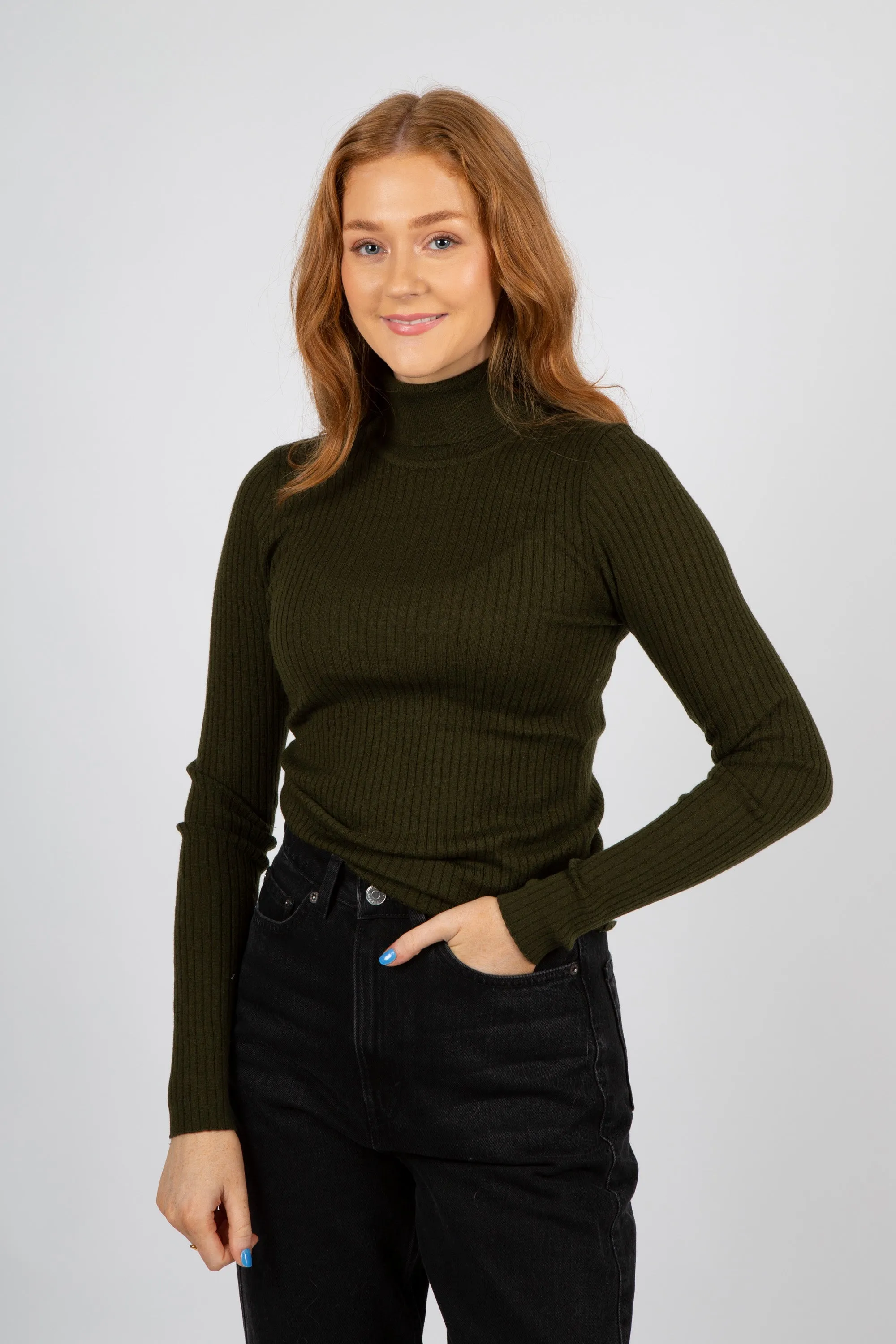 Marit Turtleneck - Olive