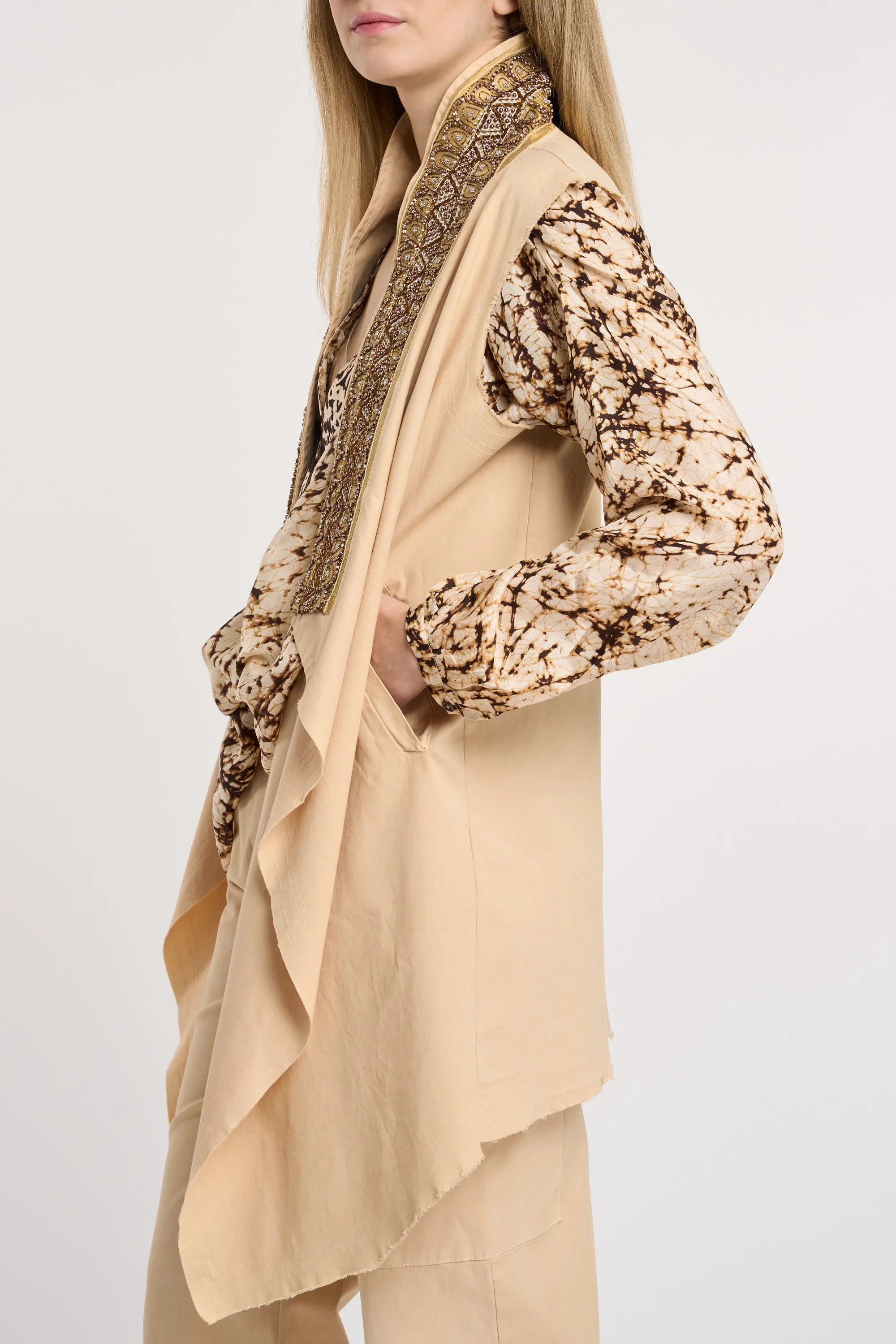 NINA MARS Gilet Lungo con applicazioni 5611