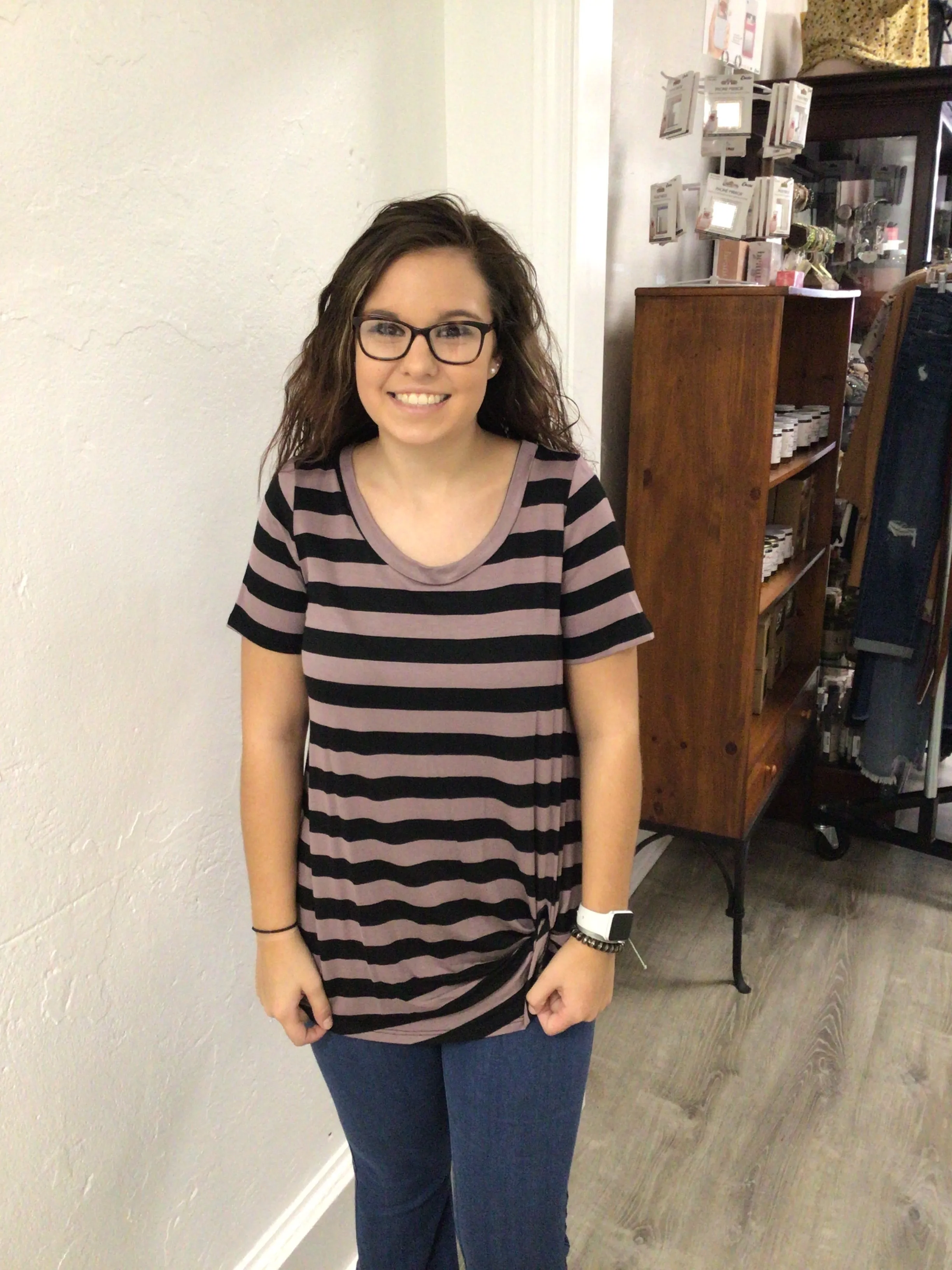 SS STRIPED KNIT TWISTED HEM TOP